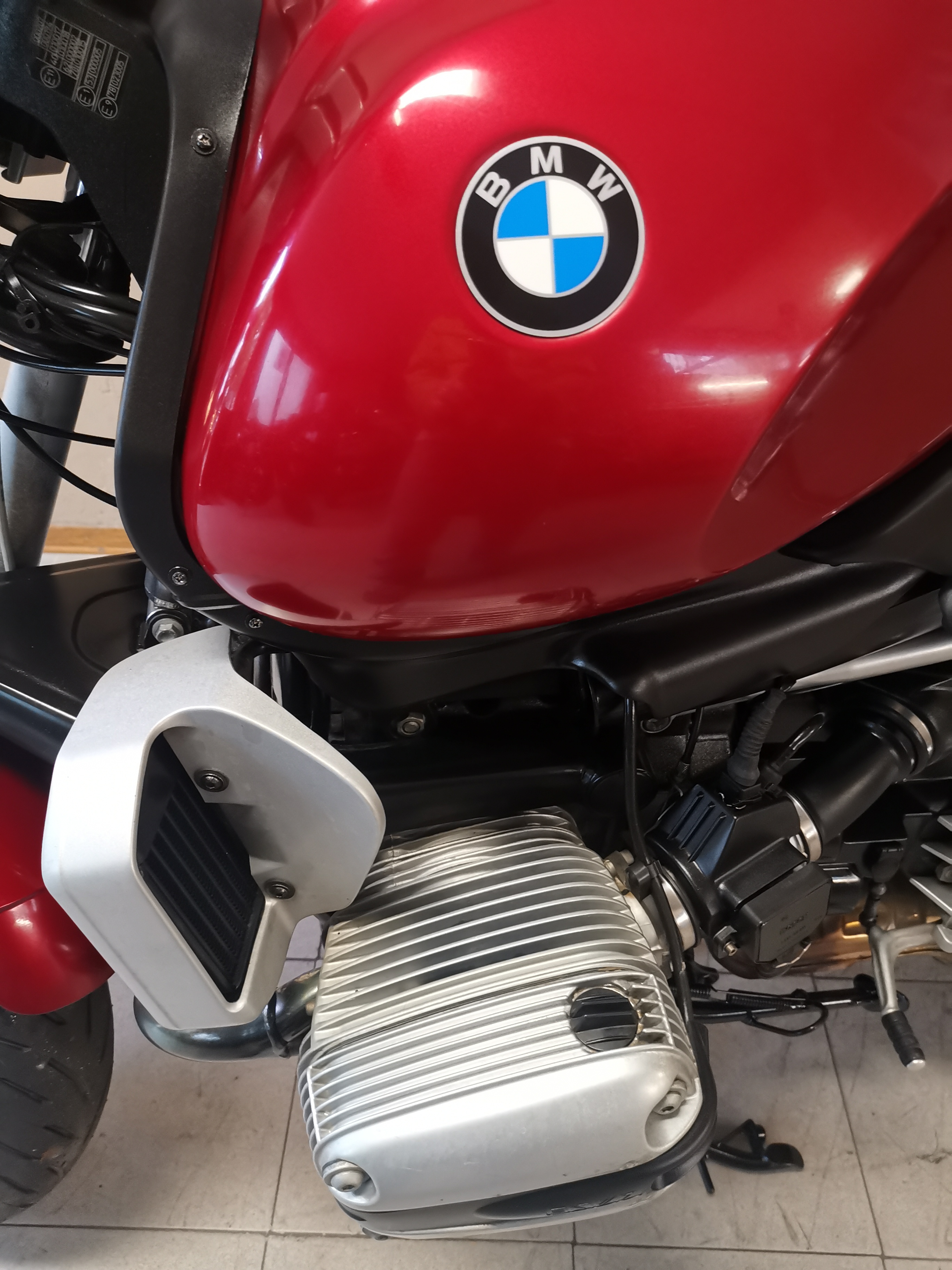 BMW_r_850_r-2000_7.jpg